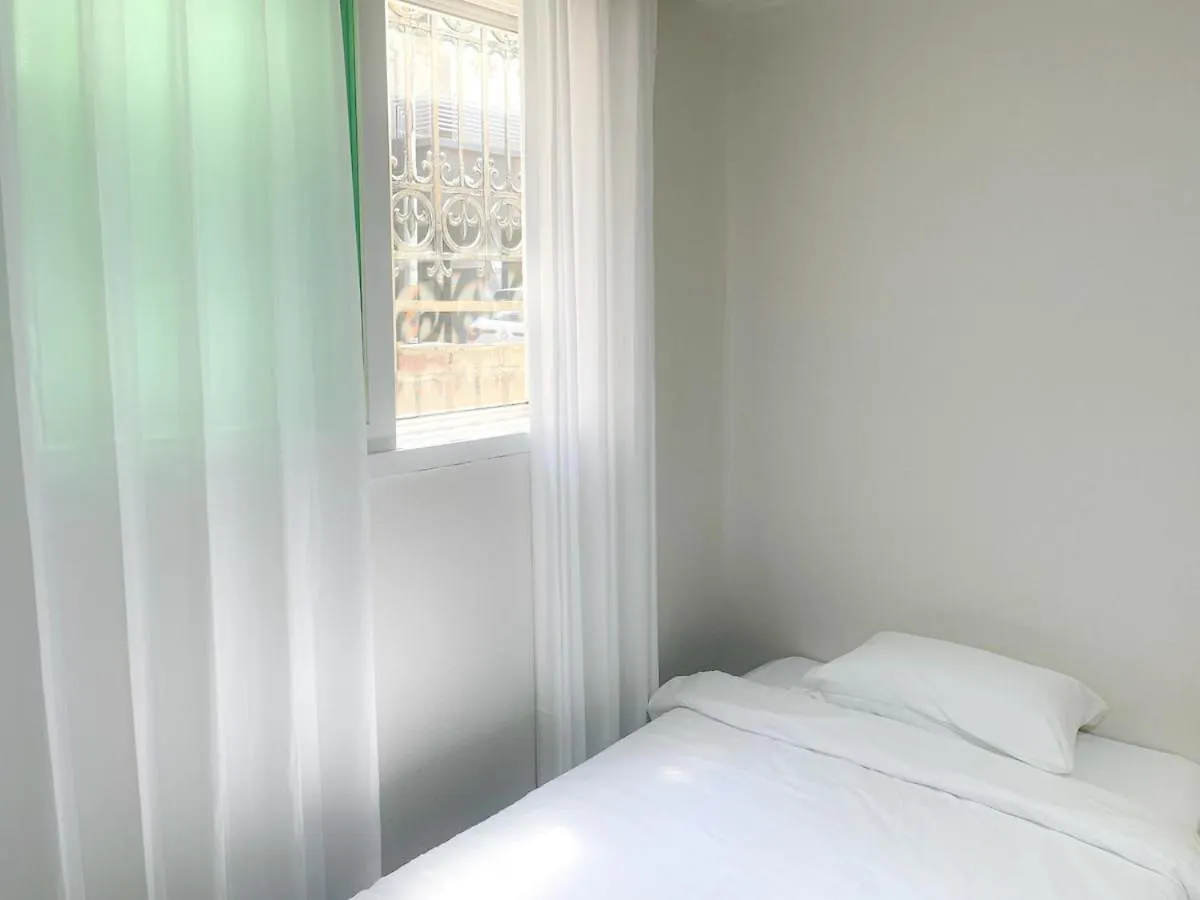 Anke House #3 Minutes To Ewha University Station #Line 2 #Two Rooms 서울특별시 0*,  대한민국